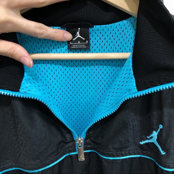 Nike Jordan Men's Jacket - Picture 10 of 11